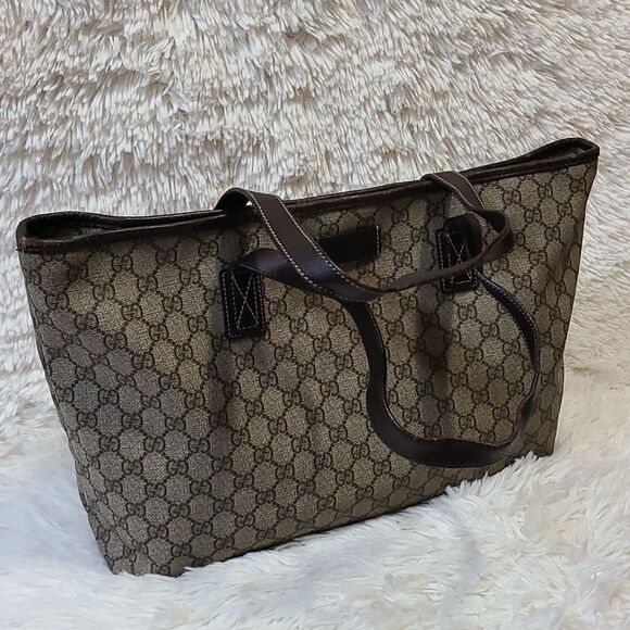 💯 Authentic Gucci Tote Bag 🍀 - Picture 15 of 16